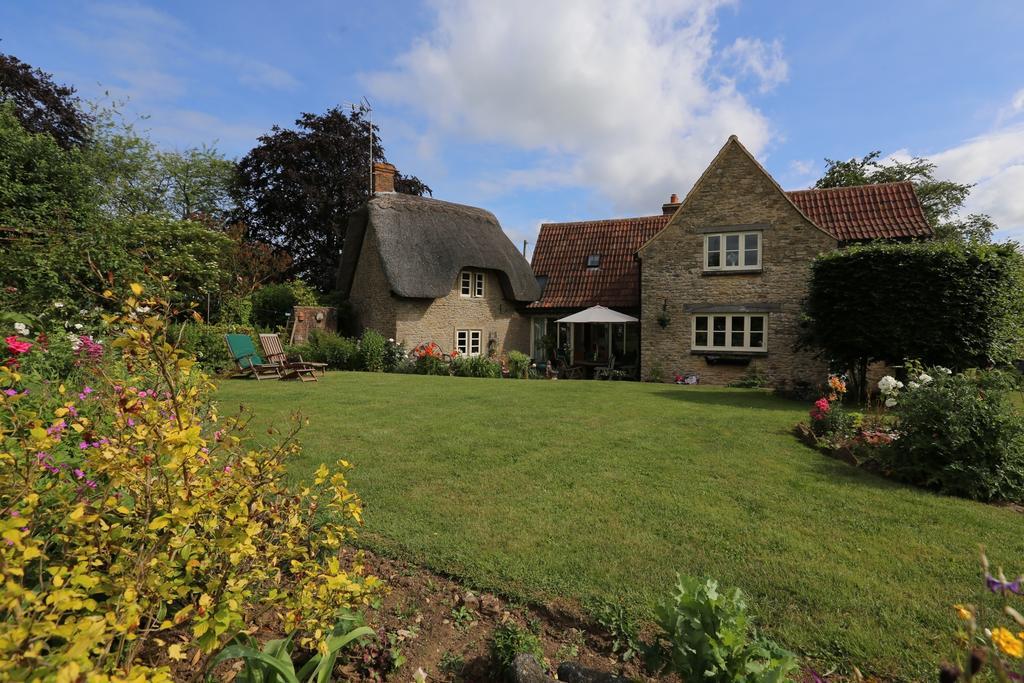 Thatch Cottage Lacock Bagian luar foto